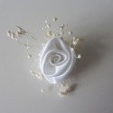 Pack 6 medium white satin flowers with ivory seed for communion hairpin