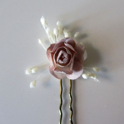 Pack 6 small flowers in dusty pink with ivory seed