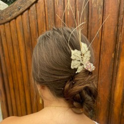 Comb with golden leaves and pink stones