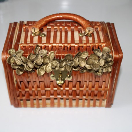 Wicker bag with gold flowers