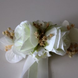 Large hairpin with cream flower.